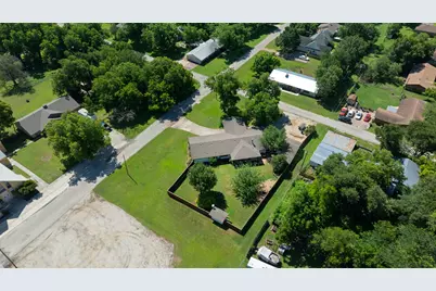 418 S Main Street, Thrall, TX 76578 - Photo 36