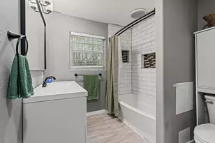 805 Hickory St, Rockdale, TX 76567 - Photo 6