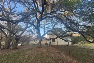 200 Little Barton Dr, Dripping Springs, TX 78620 - Photo 6