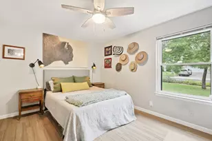 6803 Moonmont Dr, Austin, TX 78745 - Photo 6