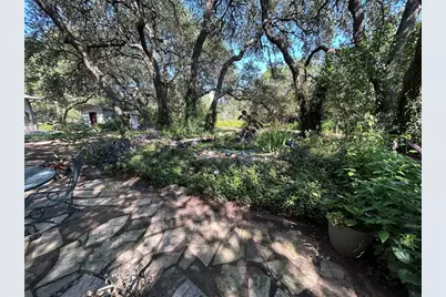 306 Deerwood Drive, San Marcos, TX 78666 - Photo 4