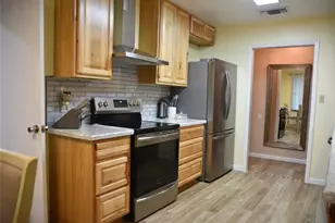 306 Deerwood Dr, San Marcos, TX 78666 - Photo 6