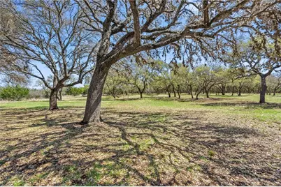 118 E Crestview Drive, Johnson City, TX 78636 - Photo 6