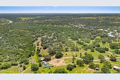 118 E Crestview Drive, Johnson City, TX 78636 - Photo 32