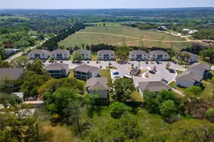 304 Stubblefield Ln, Liberty Hill, TX 78642 - Photo 22