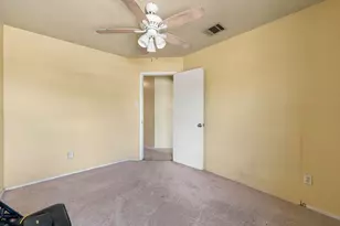 1315 E Logan St, Round Rock, TX 78664 - Photo 30