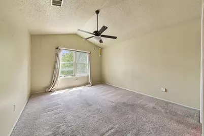 1315 E Logan Street, Round Rock, TX 78664 - Photo 18