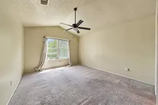 1315 E Logan St, Round Rock, TX 78664 - Photo 18