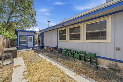 1315 E Logan Street, Round Rock, TX 78664 - Photo 36