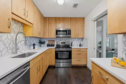 1004 Jousting Place, Austin, TX 78746 - Photo 18