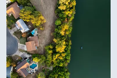 11611 Spotted Horse Drive, Austin, TX 78759 - Photo 4