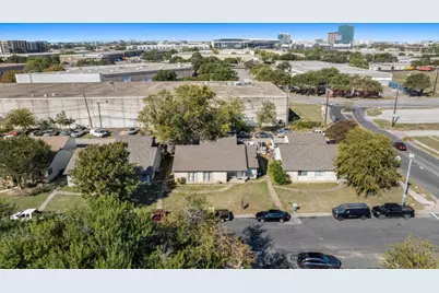 10410 Little Pebble Drive, Austin, TX 78758 - Photo 4