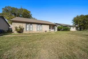 10410 Little Pebble Dr, Austin, TX 78758 - Photo 2