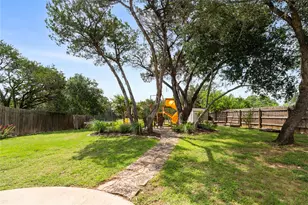 55 Sprucewood Dr, Wimberley, TX 78676 - Photo 32