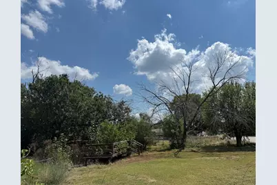 222 W Dogwood Street, Nolanville, TX 76559 - Photo 2