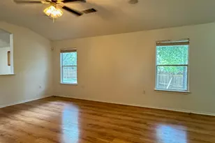 9000 Spiceland Cir, Austin, TX 78724 - Photo 10