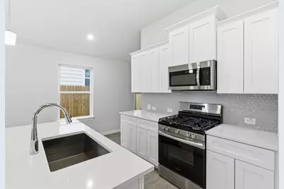 105 Boulder Ridge Trail, Liberty Hill, TX 78642 - Photo 10