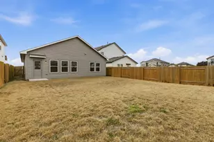 105 Boulder Rdg Trl, Liberty Hill, TX 78642 - Photo 28