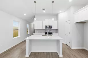 105 Boulder Rdg Trl, Liberty Hill, TX 78642 - Photo 8