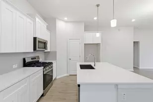 105 Boulder Rdg Trl, Liberty Hill, TX 78642 - Photo 6