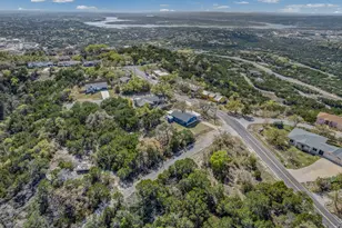 20811 Trapper Ln, Lago Vista, TX 78645 - Photo 22