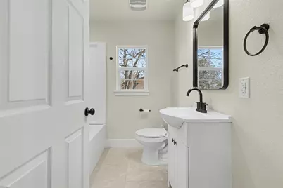 107 Russell Street, Liberty Hill, TX 78642 - Photo 22