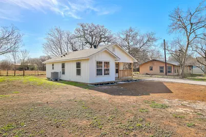 107 Russell Street, Liberty Hill, TX 78642 - Photo 8