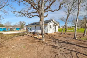 107 Russell St, Liberty Hill, TX 78642 - Photo 38