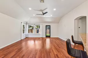 5958 Salcon Cliff Dr, Austin, TX 78749 - Photo 2