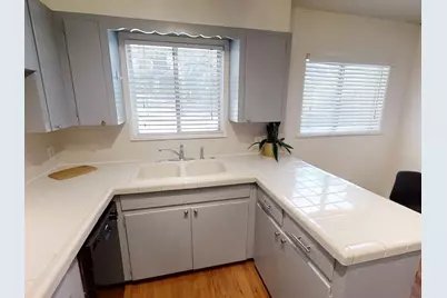 3011 Whitis Avenue #204, Austin, TX 78705 - Photo 4