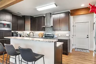 502 E Basel St, New Braunfels, TX 78130 - Photo 14