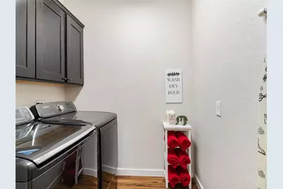 502 E Basel Street, New Braunfels, TX 78130 - Photo 34