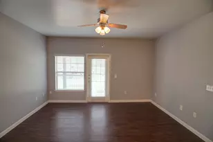 2320 Gracy Farms Ln, Austin, TX 78758 - Photo 10