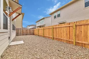9107 Garnet Dr, Austin, TX 78729 - Photo 28