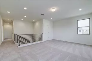 9107 Garnet Dr, Austin, TX 78729 - Photo 16
