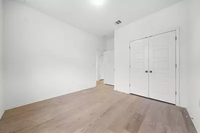 9107 Garnet Drive #65, Austin, TX 78729 - Photo 4