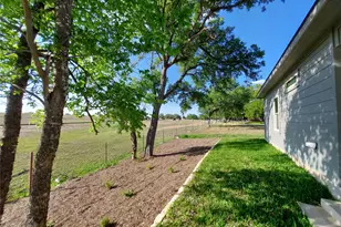 121 Spanish Oak Trail, Cameron, TX 76520 - Photo 34