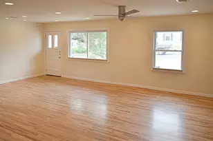 1179 Oak Grove Ave, Austin, TX 78702 - Photo 2