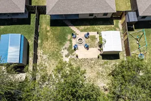 186 Talon Dr, Luling, TX 78648 - Photo 38