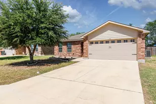 186 Talon Dr, Luling, TX 78648 - Photo 1