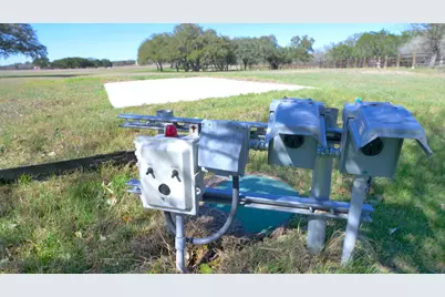 1115 County Road 414, Spicewood, TX 78669 - Photo 26