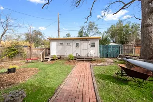 204 La Vista St, Austin, TX 78704 - Photo 22