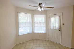 651 Purple Sage Dr, Seguin, TX 78155 - Photo 6