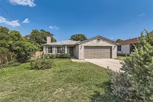 131 Hilldale Ct, Kyle, TX 78640 - Photo 26