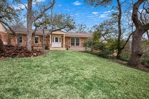 10709 Yucca Dr, Austin, TX 78759 - Photo 2