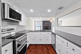3966 Far W Blvd, Austin, TX 78731 - Photo 16