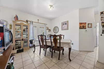 911 Crockett Street, Lockhart, TX 78644 - Photo 10