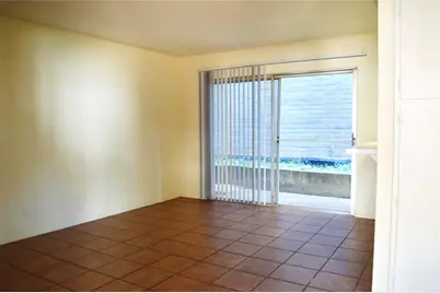 2610 Salado St Street #110, Austin, TX 78705 - Photo 4