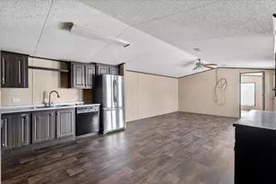 337 SW Front St, Bartlett, TX 76511 - Photo 12