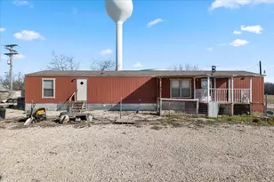 337 SW Front St, Bartlett, TX 76511 - Photo 2